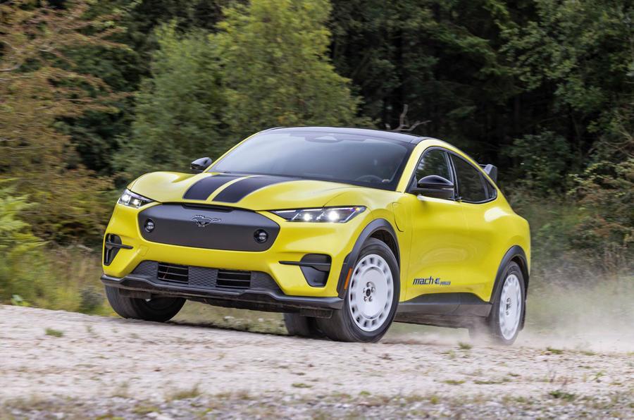 2024年澳門精準(zhǔn)免費(fèi)大全,高效策略設(shè)計(jì)_尊貴版72.634