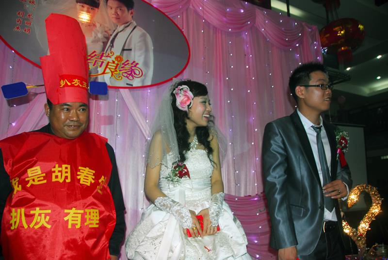 神秘未知世界的探索，最新扒灰小說一覽